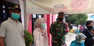 Danramil 05/Balaraja Pantau Rapid Tes Pengunjung dan Pedagang Pasar Sentiong