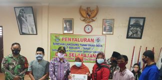 Pemdes Selapajang Salurkan BLT Dana Desa Tahap VI kepada 196 KK