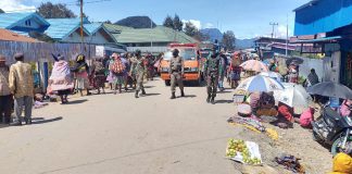 3 Pilar Kabupaten Paniai Berikan Imbauan Menggunakan Masker Untuk Cegah Covid 19