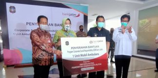 Penyerahan csr bank jatim